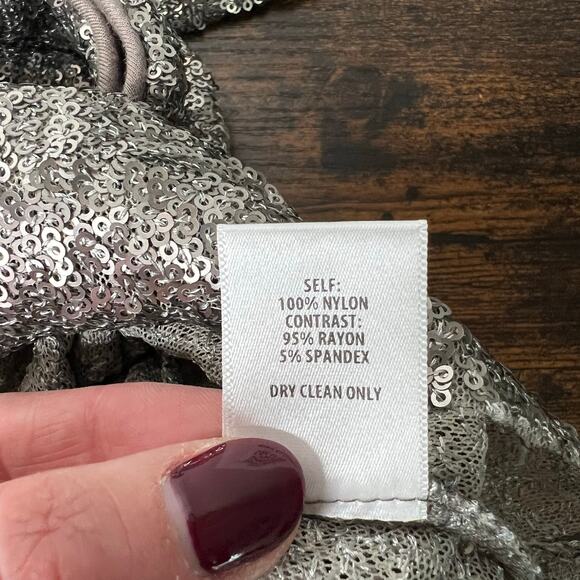 NWT Bailey 44 Off the Shoulder Sequin Top Women's XS Holiday New Year's Eve NYE - Picture 12 of 13